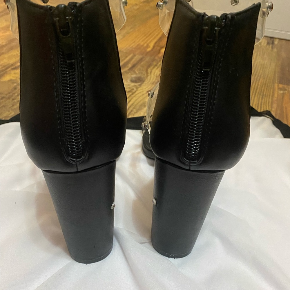 Liliana  shoes - Picture 2 of 4